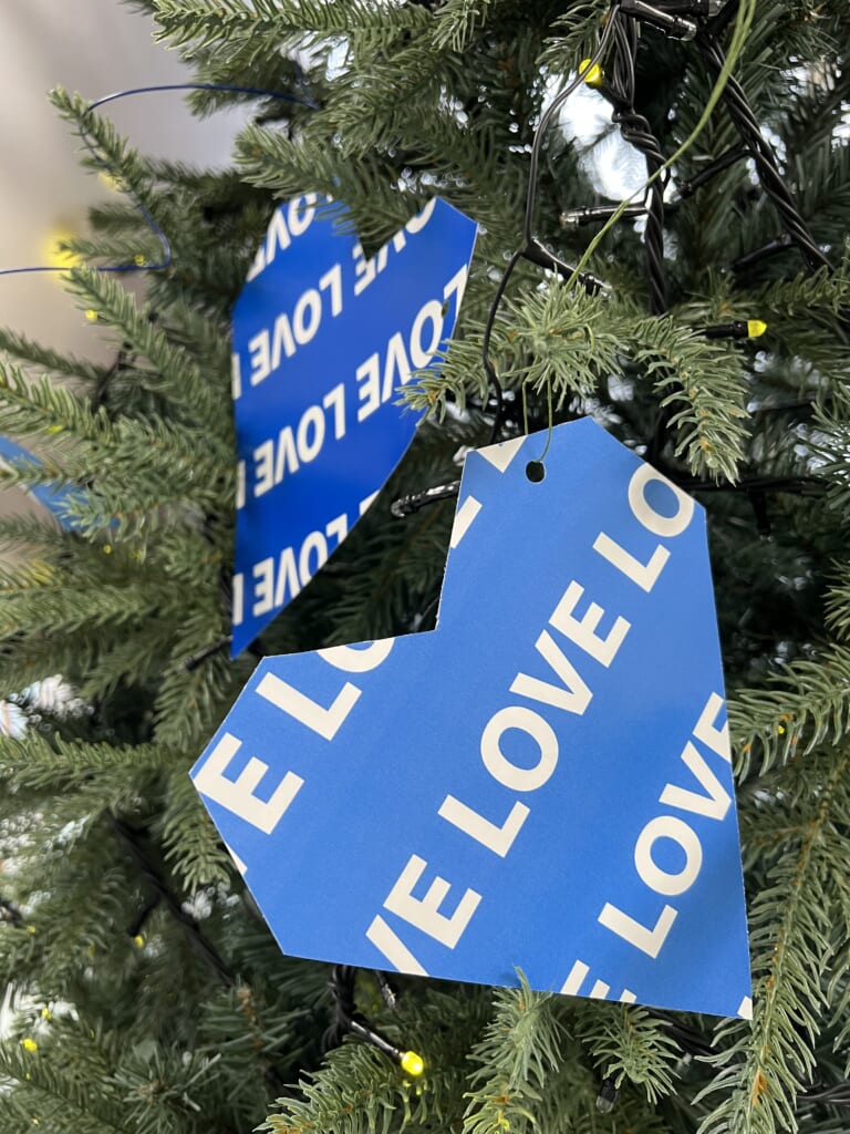 ホワイトデー仕様に💙