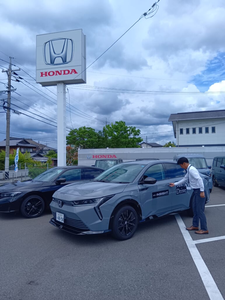 セダンタイプのご紹介です🚗